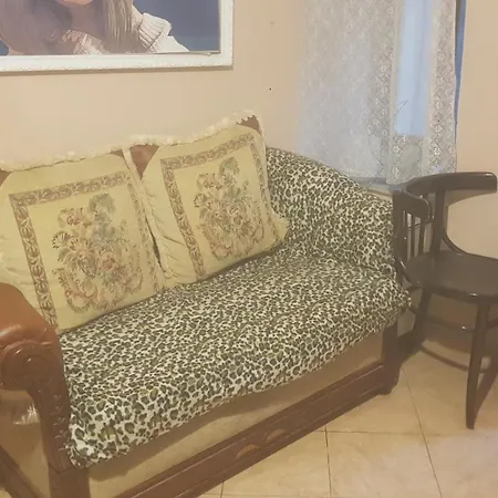 Shtepi Me Qera Ditore Κορυτσά